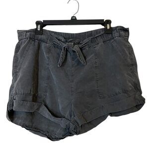 Aerie Grey Lyocell Shorts Womens Sz M Paper Bag Waist Soft Vacation